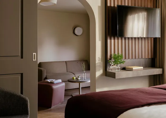 Schloss - Cbd & Adaptogenic And Sport 4*