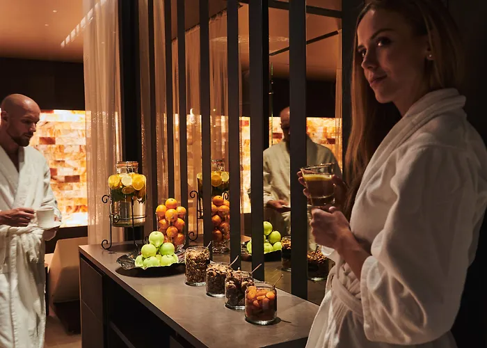 فندق Schloss - Cbd & Adaptogenic And Sport زيرمات